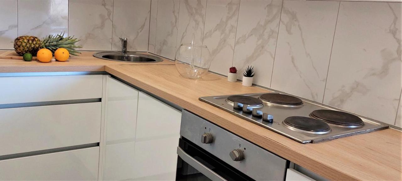 Vip Deluxe Apartment Arian Novalja Luaran gambar